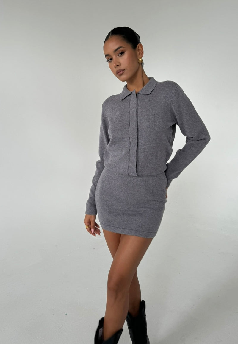 GREY KNIT SHIRT DRESS LARGE